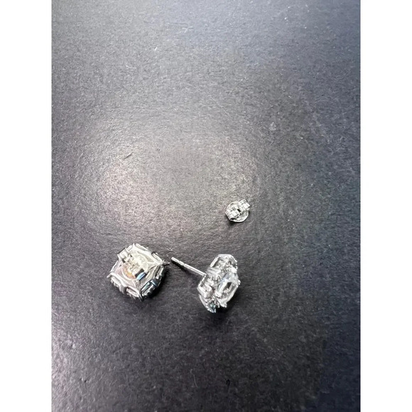 Lab white sapphire and topaz sterling silver stud earrings - Picture 10 of 11